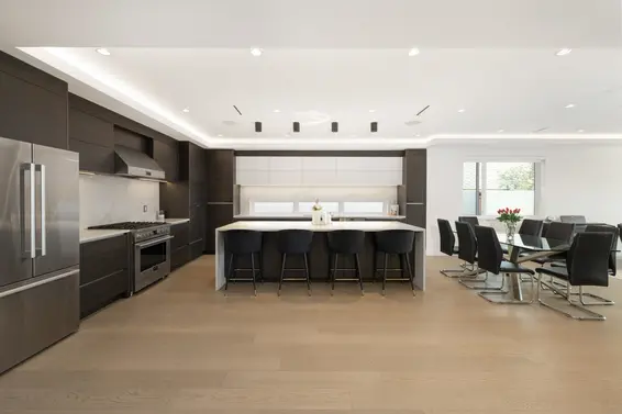 1052 Calverhall Street, North Vancouver For Sale - image 5