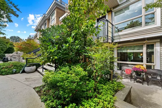 45 728 West 14th Street, North Vancouver For Sale - image 1