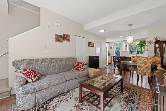 45 728 West 14th Street, North Vancouver For Sale - image 3