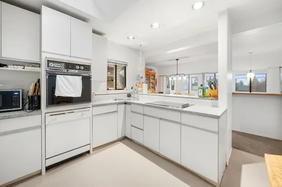 741 East 14th Street, North Vancouver For Sale - image 8