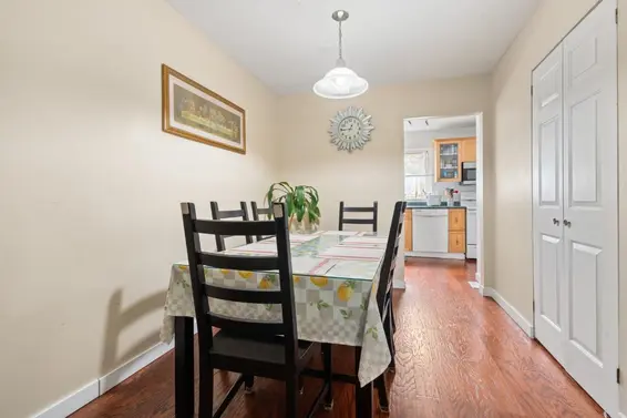 883 Old Lillooet Road, North Vancouver For Sale - image 8
