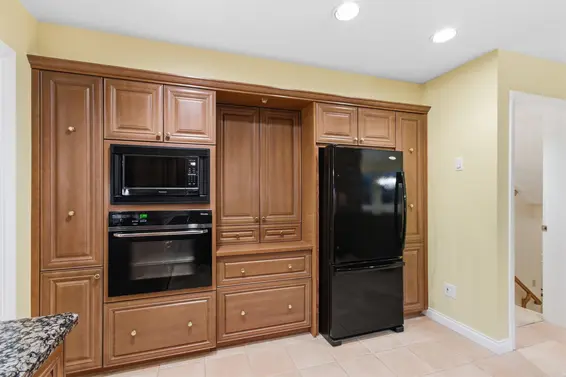 6960 Odlum Court, West Vancouver For Sale - image 10
