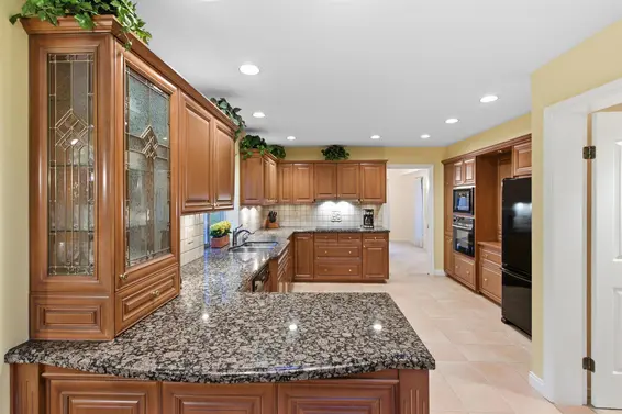 6960 Odlum Court, West Vancouver For Sale - image 6