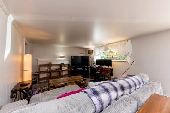 1737 Larson Road, North Vancouver For Sale - image 22