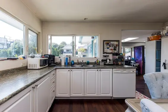 1737 Larson Road, North Vancouver For Sale - image 8