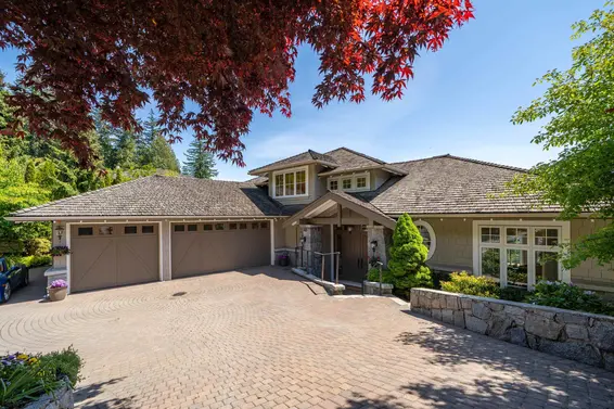 2356 Kadlec Court, West Vancouver For Sale - image 2