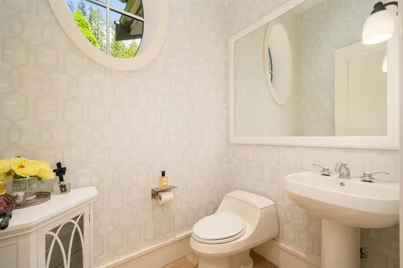 2356 Kadlec Court, West Vancouver For Sale - image 22