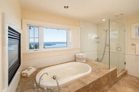 2356 Kadlec Court, West Vancouver For Sale - image 25