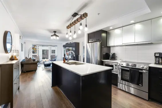 318 221 East 3rd Street, North Vancouver For Sale - image 11