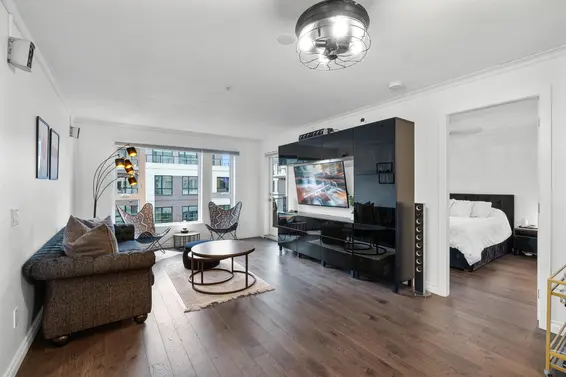 318 221 East 3rd Street, North Vancouver For Sale - image 12
