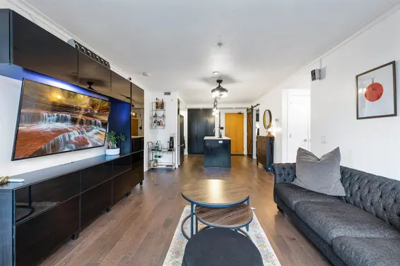 318 221 East 3rd Street, North Vancouver For Sale - image 13