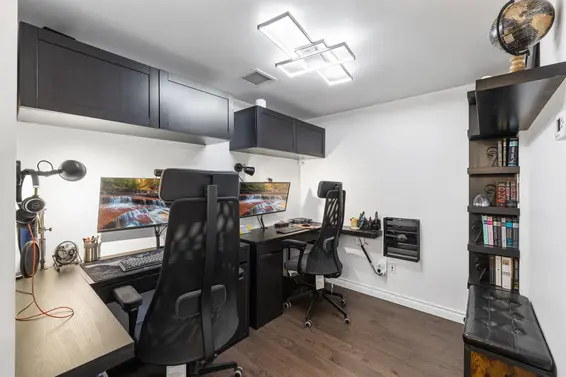 318 221 East 3rd Street, North Vancouver For Sale - image 25