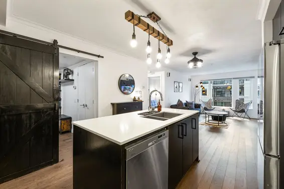 318 221 East 3rd Street, North Vancouver For Sale - image 3
