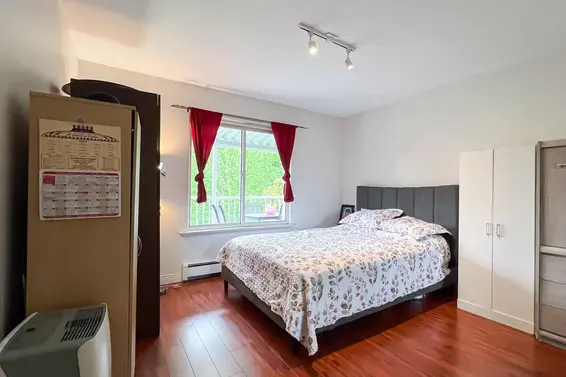 1553 Burrill Avenue, North Vancouver For Sale - image 12