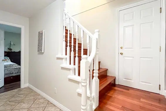 1553 Burrill Avenue, North Vancouver For Sale - image 15