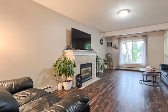 1553 Burrill Avenue, North Vancouver For Sale - image 16