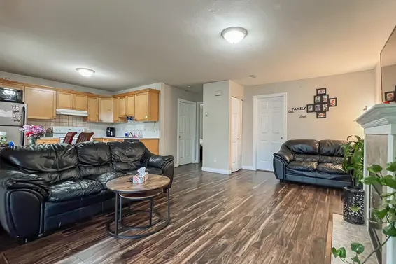 1553 Burrill Avenue, North Vancouver For Sale - image 18