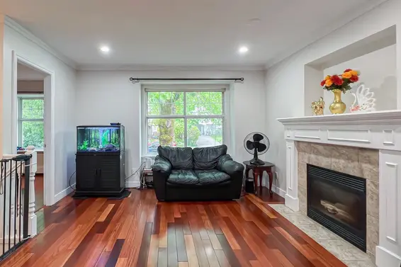 1553 Burrill Avenue, North Vancouver For Sale - image 2