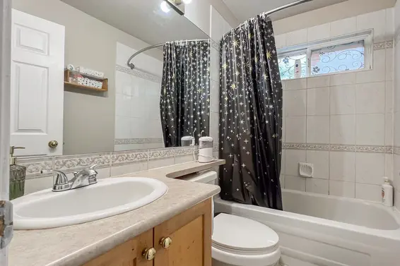 1553 Burrill Avenue, North Vancouver For Sale - image 20