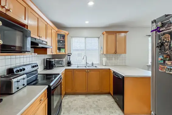 1553 Burrill Avenue, North Vancouver For Sale - image 5