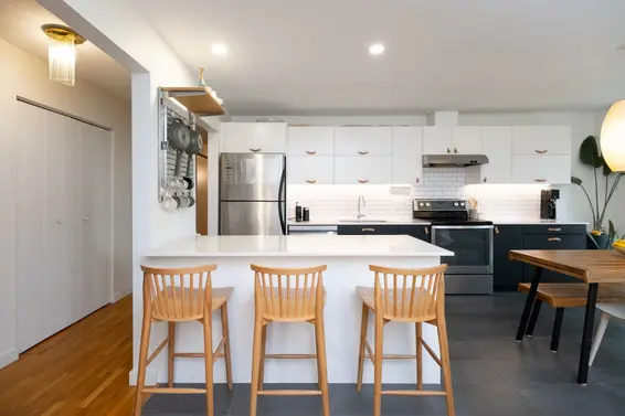412 555 West 28 Street, North Vancouver For Sale - image 2