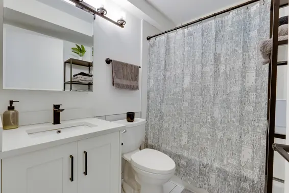 1400 Riverside Drive, North Vancouver For Sale - image 31