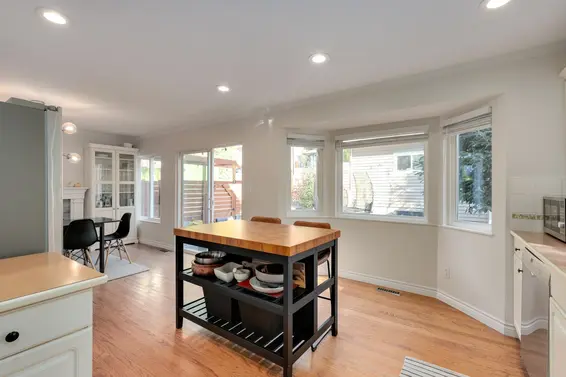 1400 Riverside Drive, North Vancouver For Sale - image 8