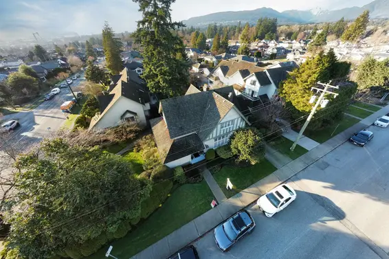 1509 Mahon Avenue, North Vancouver For Sale - image 29