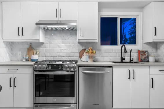 2397 Philip Avenue, North Vancouver For Sale - image 4