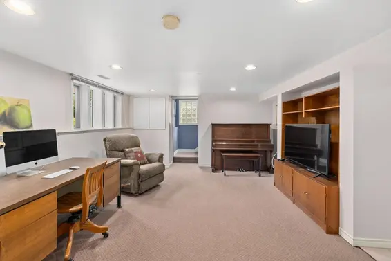 723 East 4th Street, North Vancouver For Sale - image 30