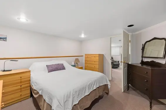 723 East 4th Street, North Vancouver For Sale - image 32