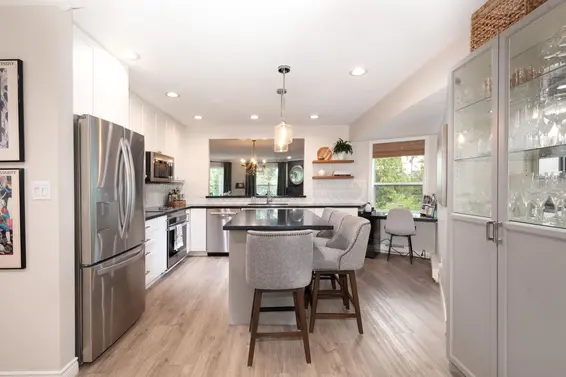 706 1500 Ostler Court, North Vancouver For Sale - image 5