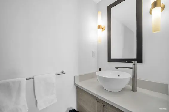 401 122 East 3rd Street, North Vancouver For Sale - image 17