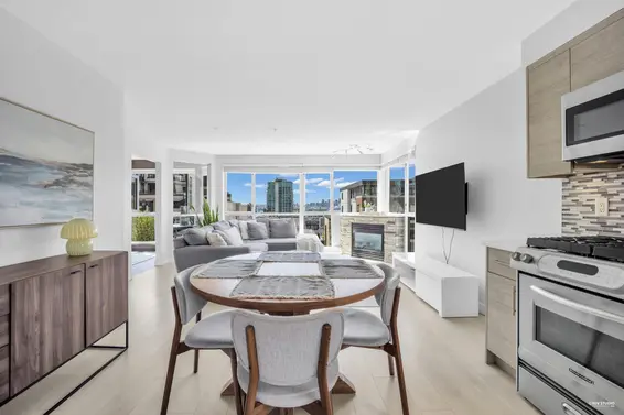 401 122 East 3rd Street, North Vancouver For Sale - image 8