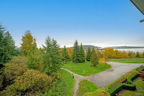 423 3629 Deercrest Drive, North Vancouver