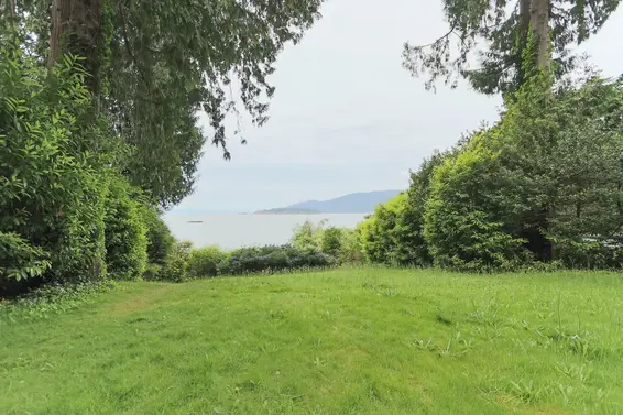 5252 Marine Drive, West Vancouver For Sale - image 20