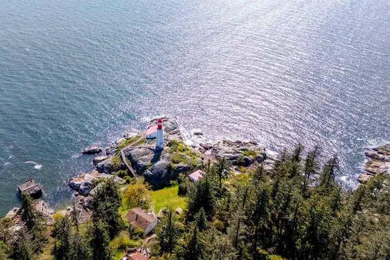 5252 Marine Drive, West Vancouver For Sale - image 7