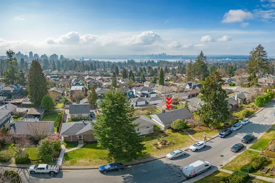 245 West 27th Street, North Vancouver