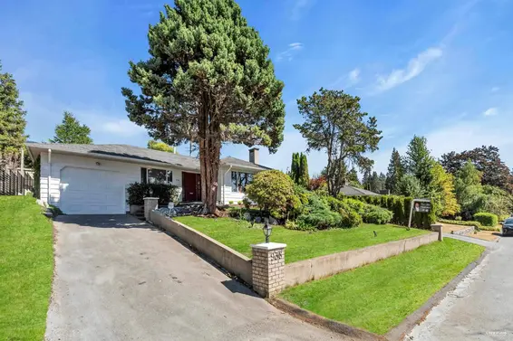 938 Leovista Avenue, North Vancouver