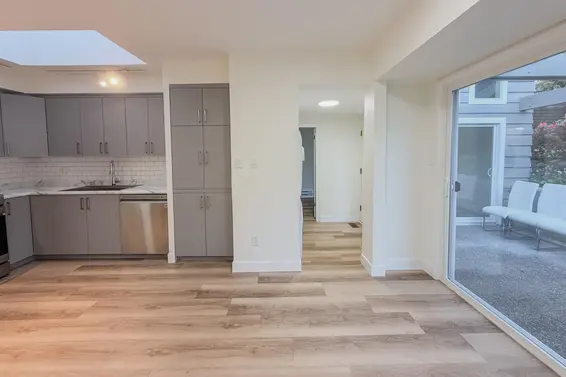938 Leovista Avenue, North Vancouver For Sale - image 25