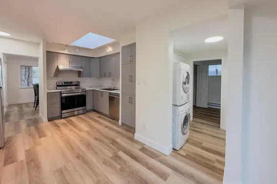 938 Leovista Avenue, North Vancouver For Sale - image 26