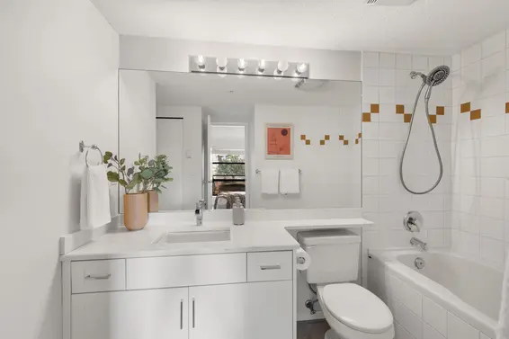301 124 West 3rd Street, North Vancouver For Sale - image 21