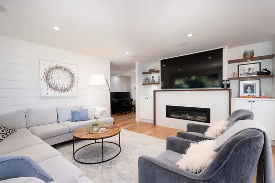 4592 Cove Cliff Road, North Vancouver For Sale - image 10