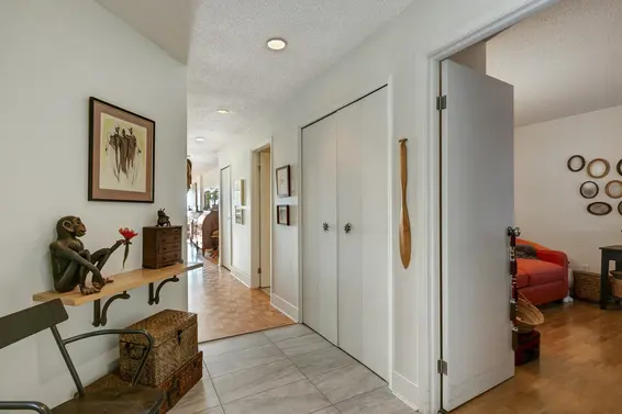 204 2408 Haywood Avenue, West Vancouver For Sale - image 3