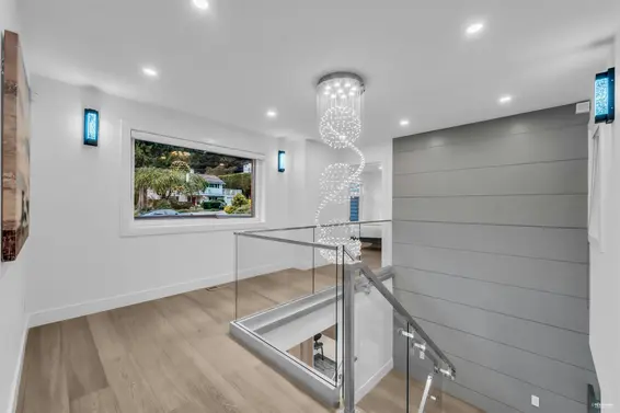 929 Canyon Boulevard, North Vancouver For Sale - image 18