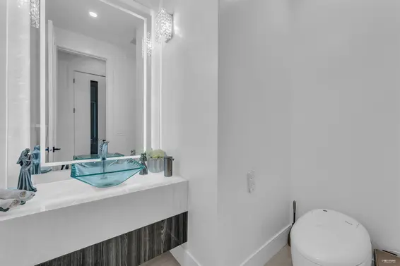 929 Canyon Boulevard, North Vancouver For Sale - image 27