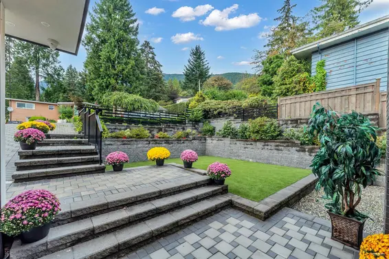 929 Canyon Boulevard, North Vancouver For Sale - image 32