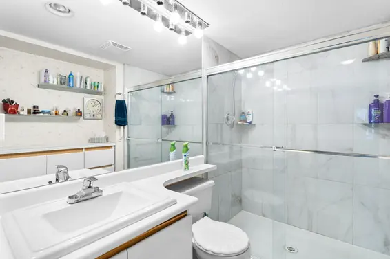301 106 West Kings Road, North Vancouver For Sale - image 27