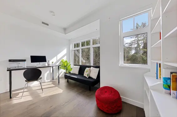 4 1960 Glenaire Drive, North Vancouver For Sale - image 19