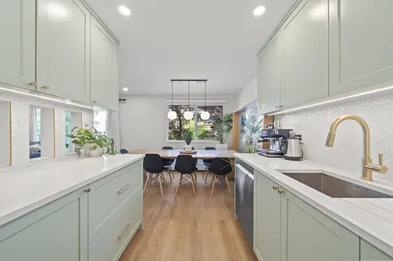 206 327 West 2nd Street, North Vancouver For Sale - image 3